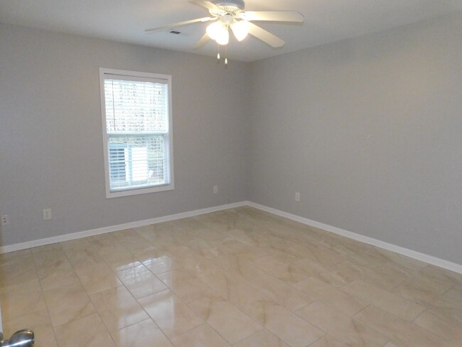 Building Photo - New 3 Bedroom 2 bath