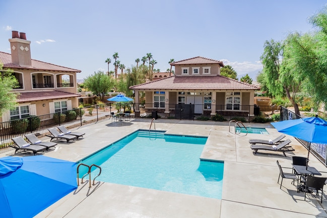 Building Photo - Willow Crest Townhome Aparmtents