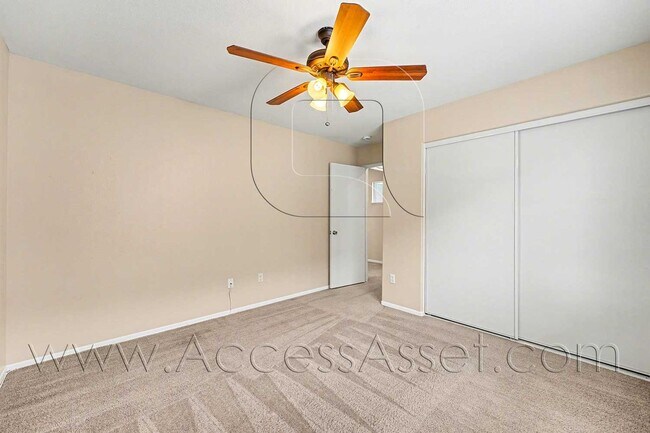 Building Photo - Inviting 4-Bed, 3-Bath Home In Sunny Winchester!