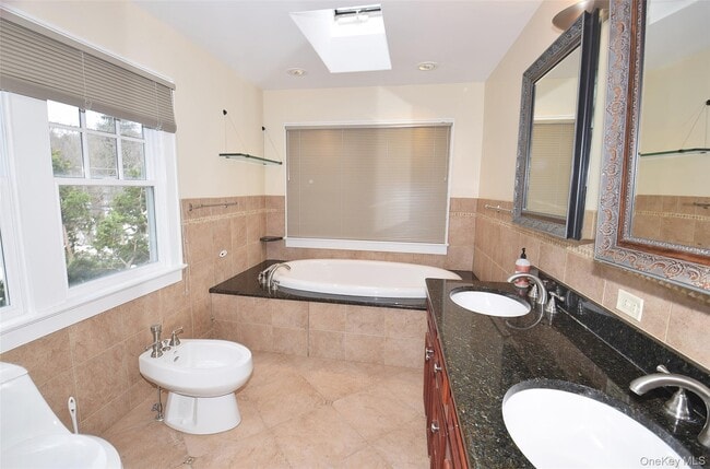 Building Photo - 79 Red Ground Rd