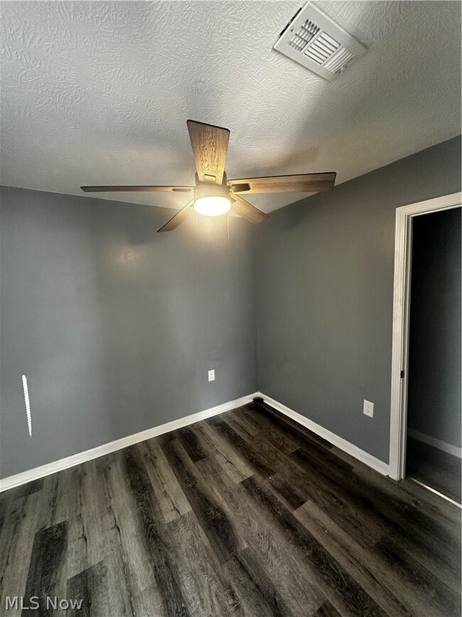 Building Photo - 3289 W 58th St