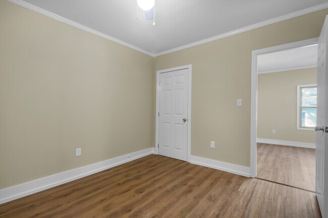 Building Photo - 1707 Asheville St