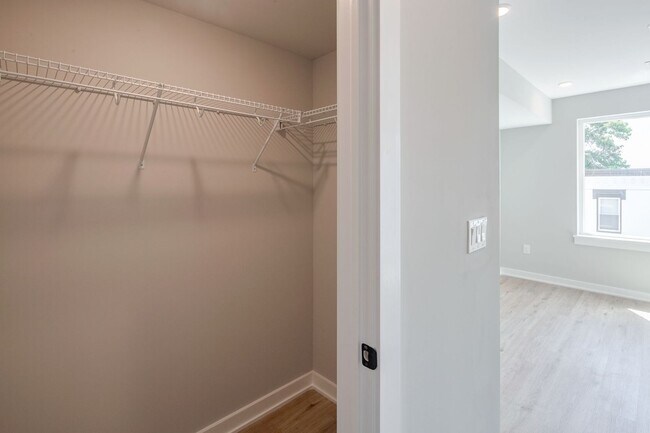 Building Photo - 1717 N 25th St