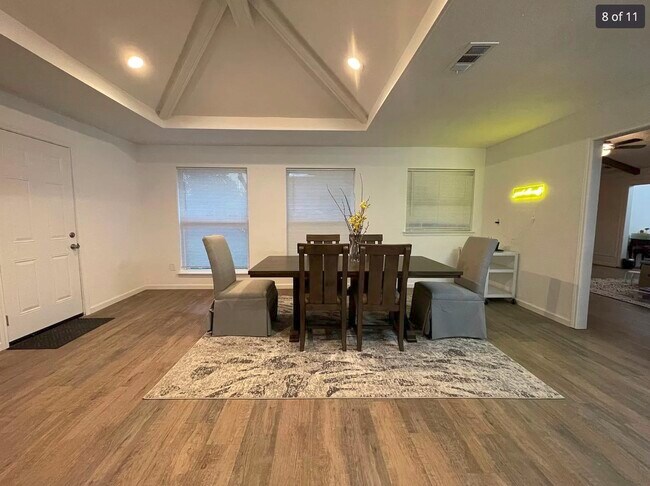 Building Photo - 1013 Revere Cir