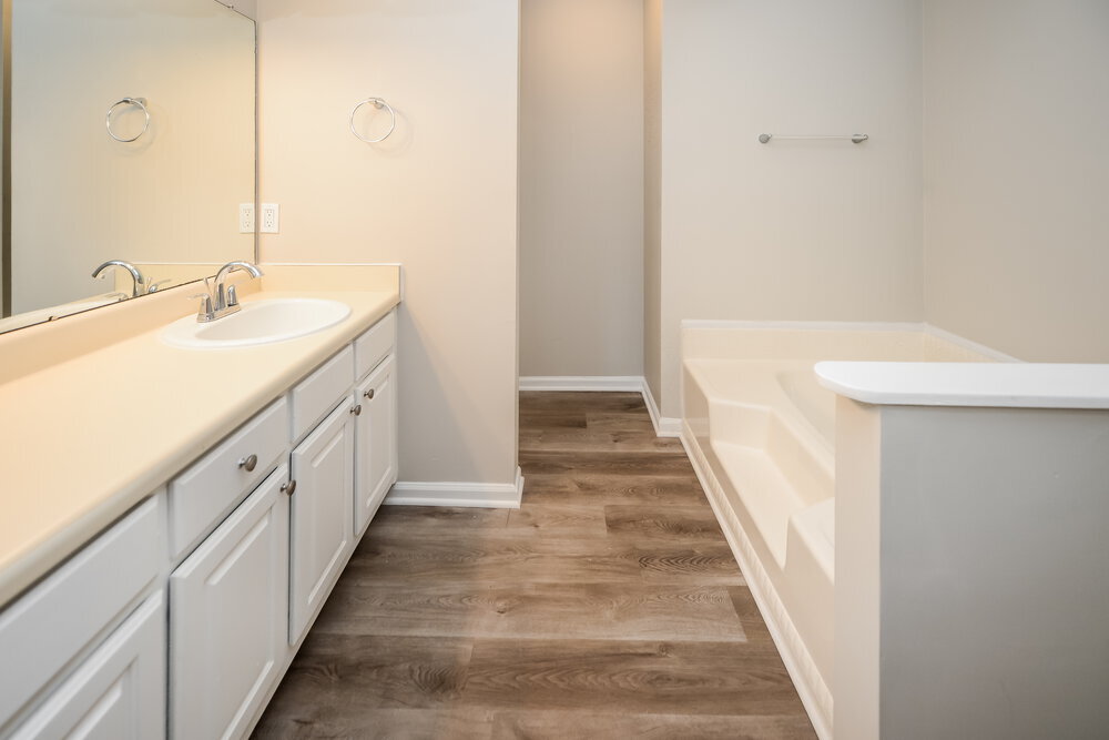 Building Photo - 1658 Eric Cir