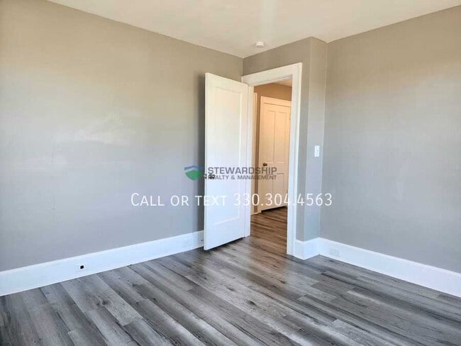 Building Photo - 12990 Lincoln Way W