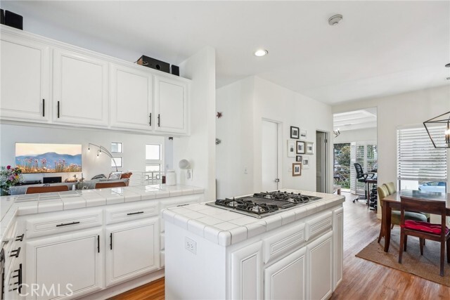 Building Photo - 221 S Francisca Ave