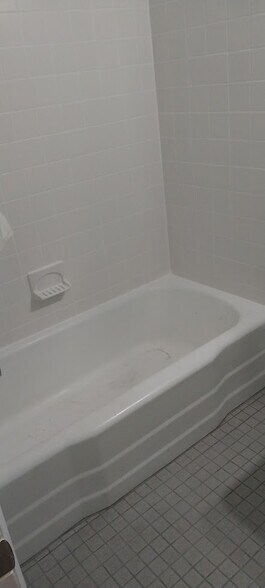 Building Photo - 31 Lincoln Ave