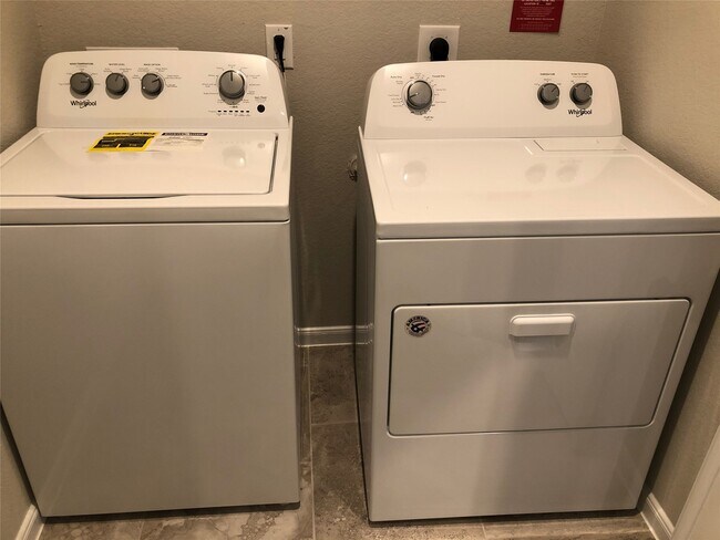 Building Photo - 28723 Yulee Mill Dr