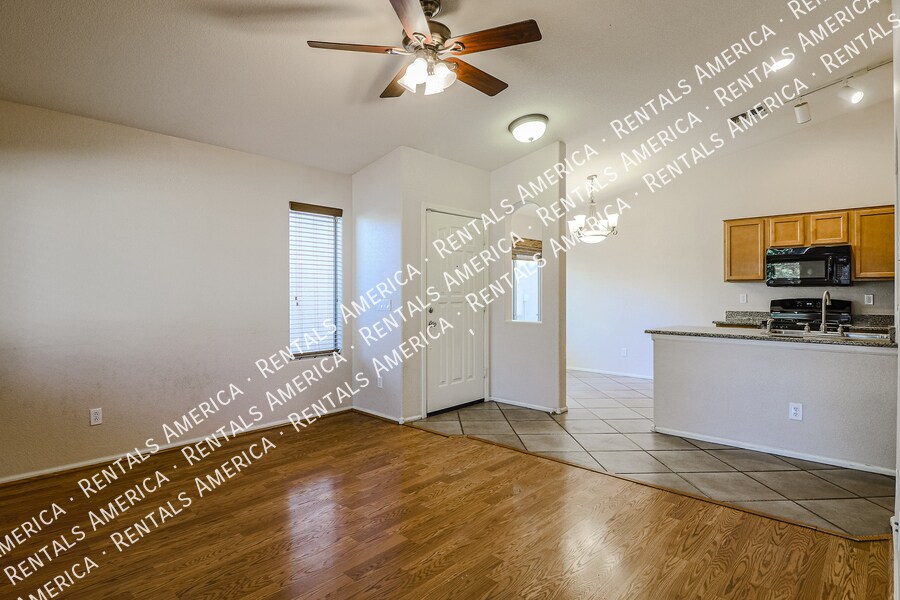 Building Photo - 16070 W Kendall St