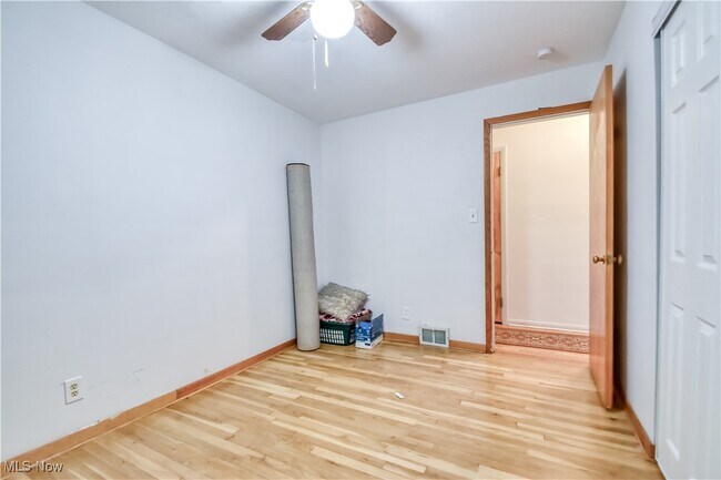 Building Photo - 5134 Harmony Ln