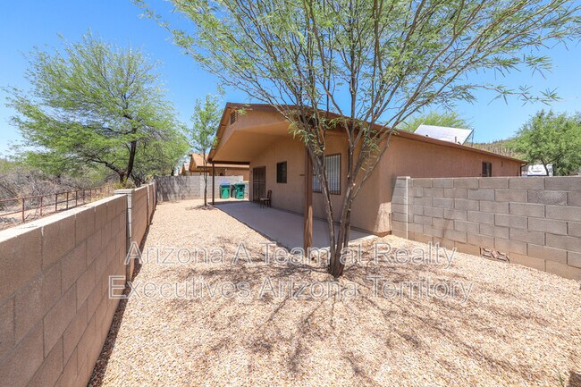 Building Photo - 3167 W Alexanderwood Dr