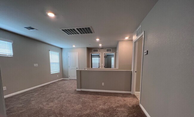 Building Photo - CASA BELLA COMMUNITY 3 BEDROOM 2.5 BATH LO...