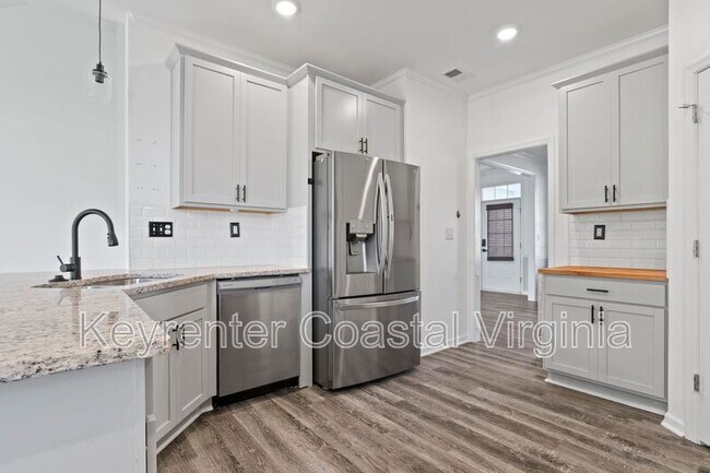Building Photo - 1038 Egret Ln