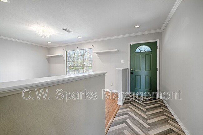 Building Photo - 3520 Tangle Terrace