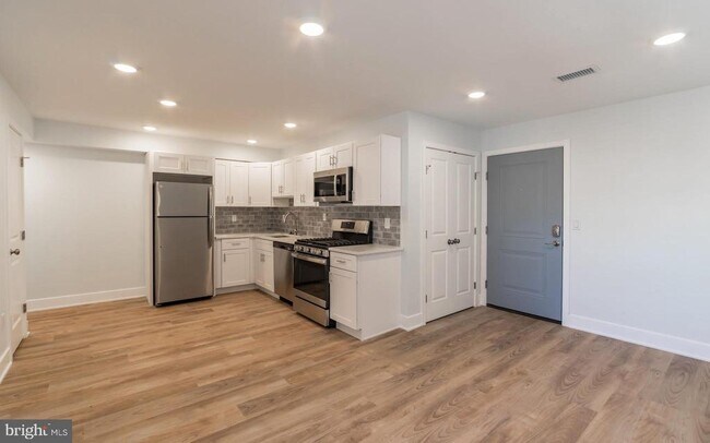 Building Photo - 1616 N Bailey St