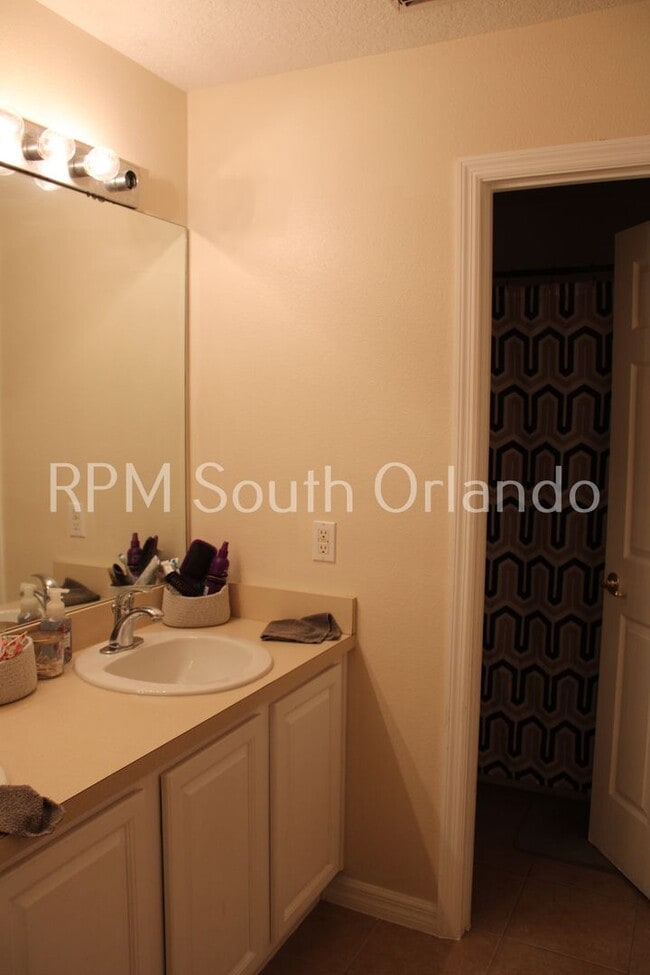 Building Photo - 3566 Sanctuary Dr