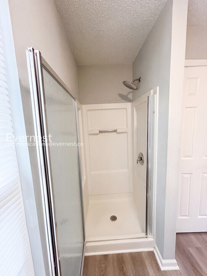 Building Photo - 1228 Capps Hollow Dr