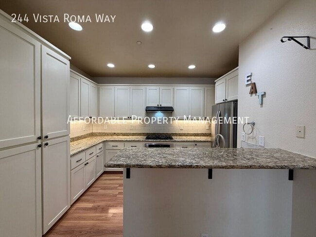 Building Photo - 244 Vista Roma Way
