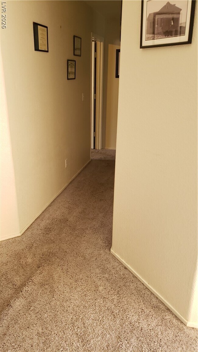 Building Photo - 606 Lively Fiesta Way