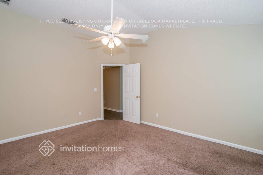Building Photo - 129 Dragonfly Dr