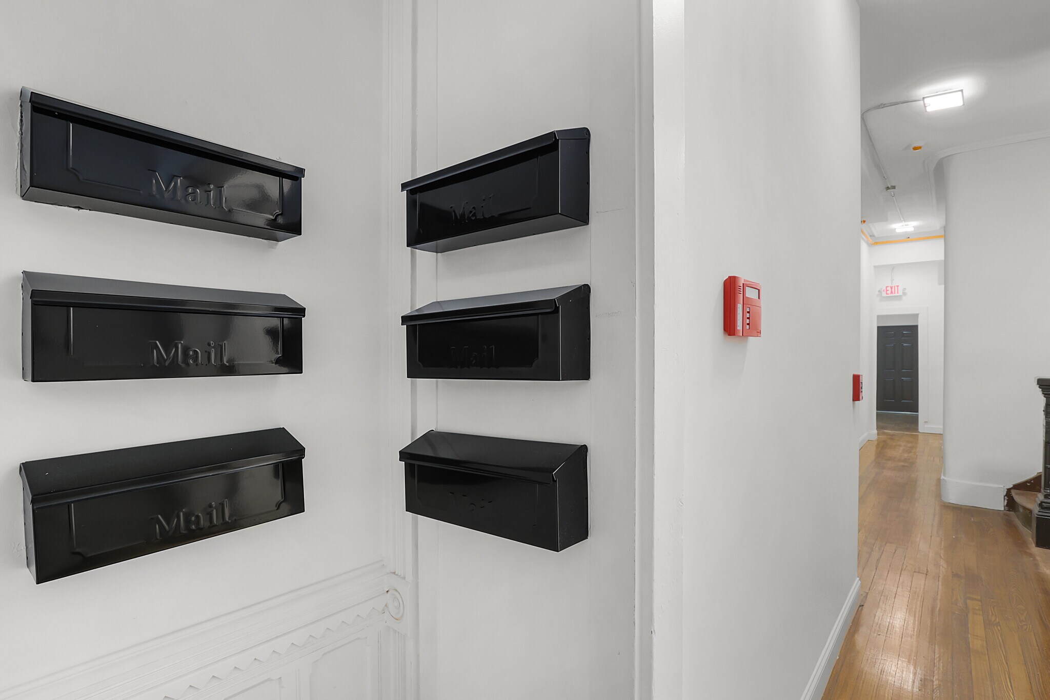 Building Entry - 57 Trumbull St