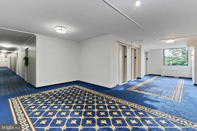 Building Photo - 801 N Pitt St