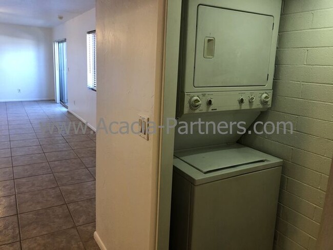 Building Photo - One Bedroom in Gated Community