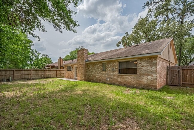 Building Photo - 2606 Lexington Woods Dr