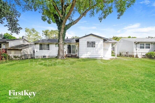 Building Photo - 2030 E Humes Ln