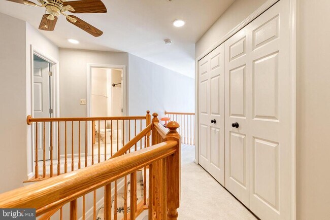Building Photo - 1202 Jewel Weed Path