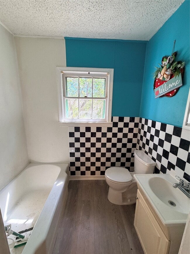 Building Photo - 1410 15th St