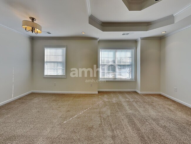 Building Photo - 750 Brooks Rd