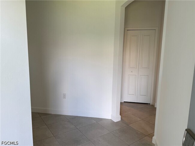 Building Photo - 9093 Leatherwood Loop