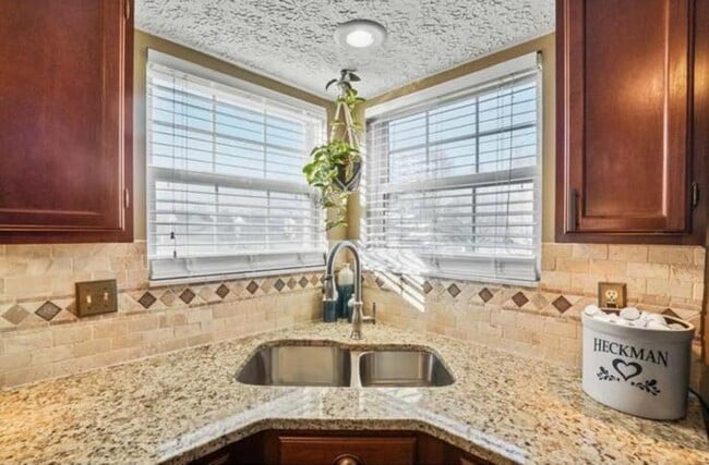 Building Photo - 1500 Aniko Ave