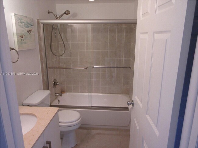 Building Photo - 10835 SW 112th Ave