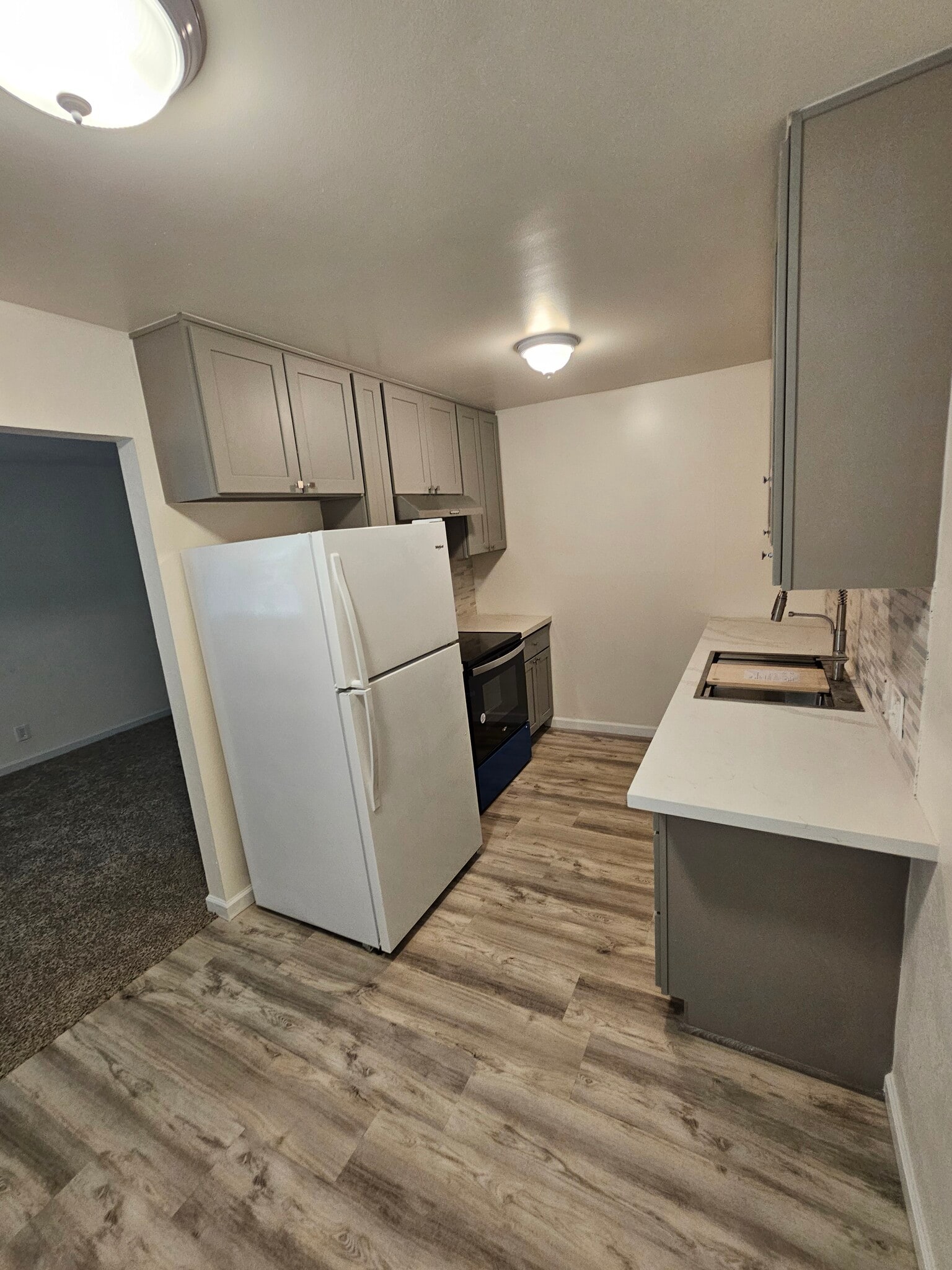 Building Photo - 875 Northrup St