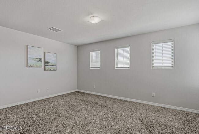 Building Photo - 7509 Enchanted Pk Dr