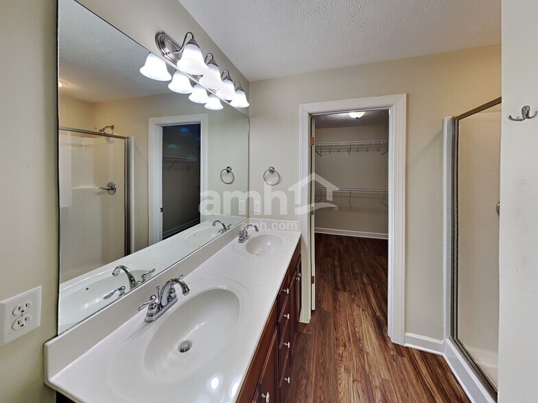 Building Photo - 6947 Calderwood Dr