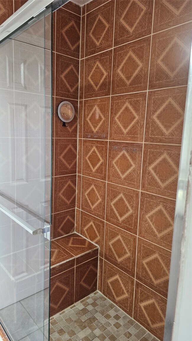 Building Photo - 2610 Strait Ln