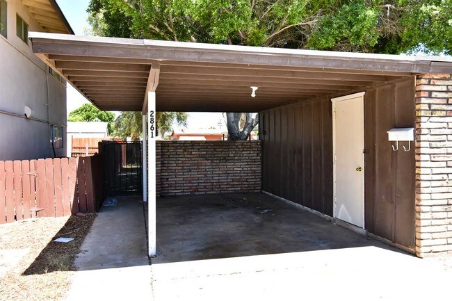 Building Photo - 2861 S 1st Ave