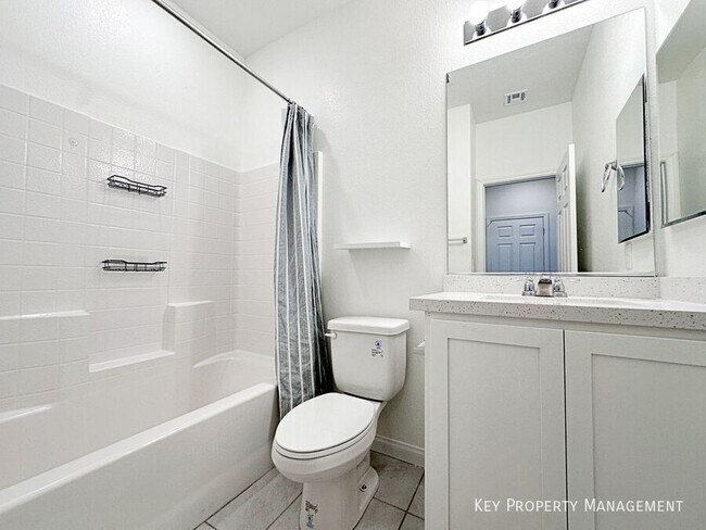 Building Photo - 663 Foam Flower Ln