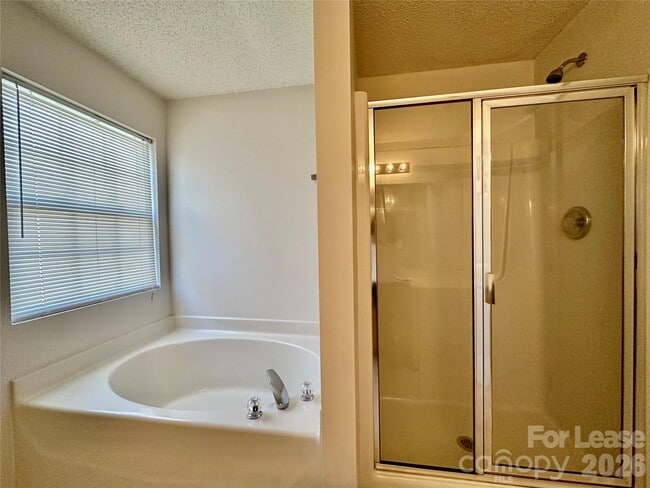 Building Photo - 5787 Dove Point Dr SW