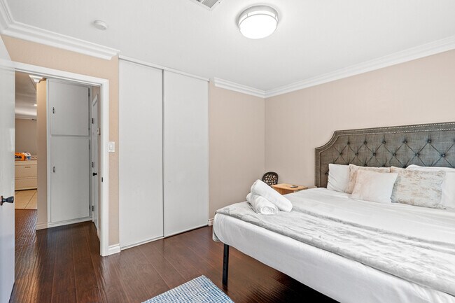 Building Photo - Fully Furnished 2BR Home with Crib — Mid-T...