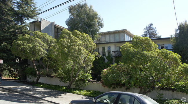 Building Photo - 570 Mira Vista Ave