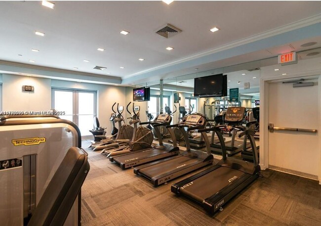 Building Photo - 250 Sunny Isles Blvd