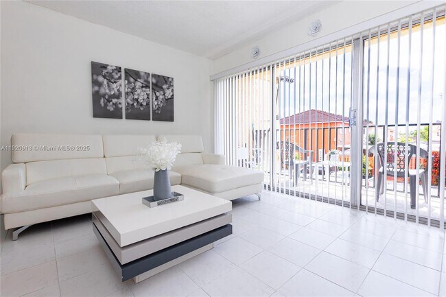 Building Photo - 245 NW 109th Ave