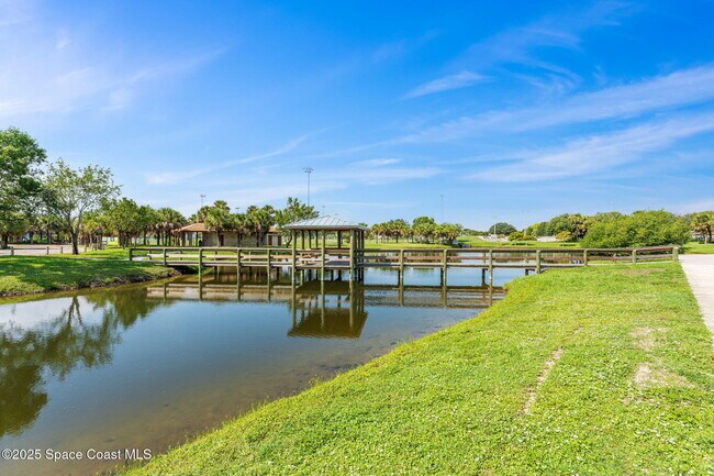 Building Photo - 1125 Jimmy Buffett Mem Hwy