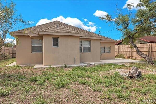 Building Photo - 19 S 9th St