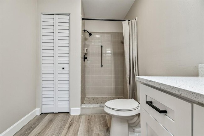 Building Photo - 1805 Butterfly Pl